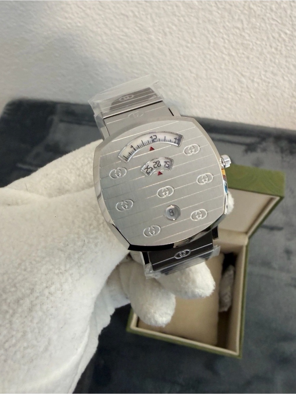 Brand New Gucci Grip Watch Silver Stainless Steel Quartz 38mm - Picture 8 of 12